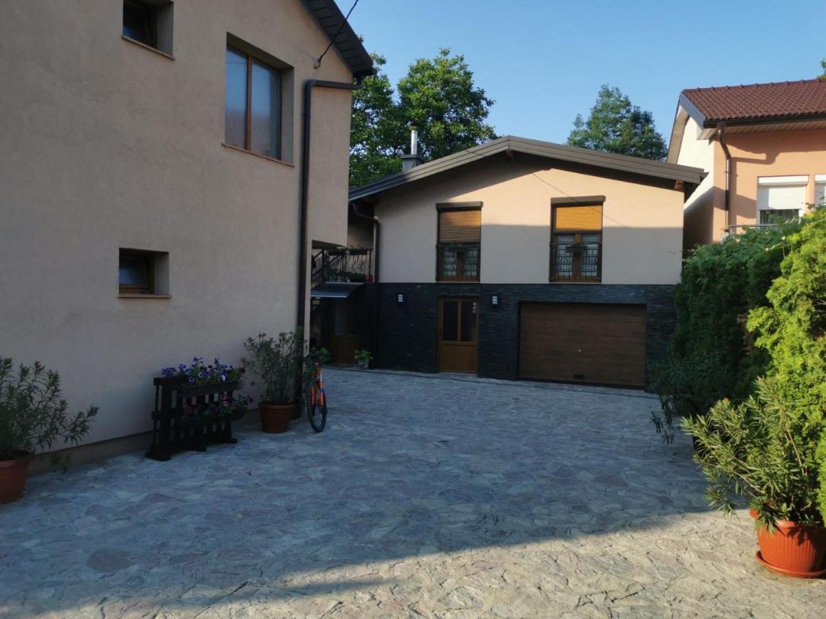 House Leyla Hotell Bihać Exteriör bild
